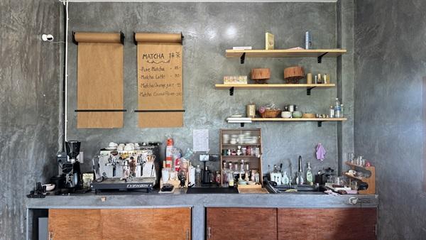 ขายกิจการร้านกาแฟ สระว่ายน้ำ วิลล่า 4 หลัง อ.แม่ริม จ.เชียงใหม่ พร้อมบริหารกิจการต่อได้เลย โทร 088-9162454 15