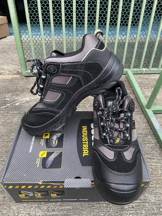 รองเท้า safety jogger
