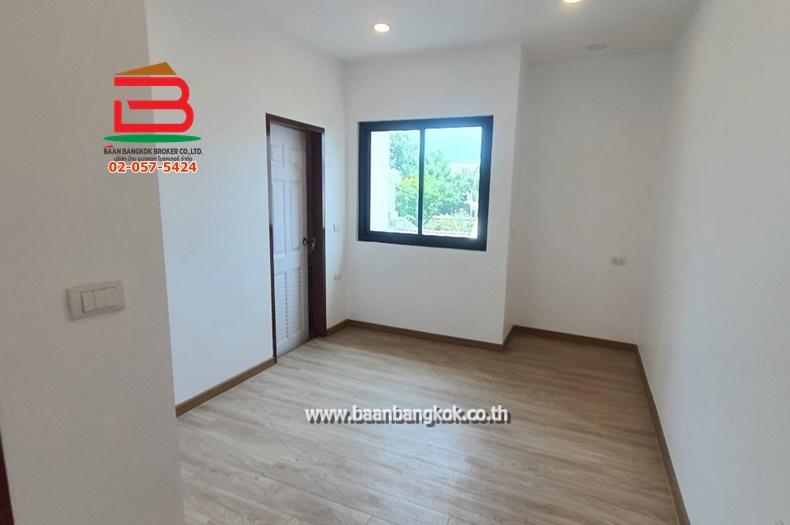 ทาวน์โฮม ซอยลาดพร้าว 96 เนื้อที่ 19.3 ตรว. ถนนลาดพร้าว เขตวังทองหลาง 11