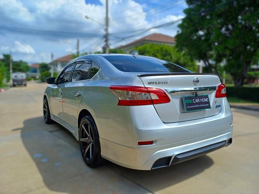 สวยจัดทั้งภายนอกภายใน ถูกมากเอาไปสด 179,000 เท่านั้น ปี 2013 NISSAN SYLPHY 1.6 ออโต้ 2