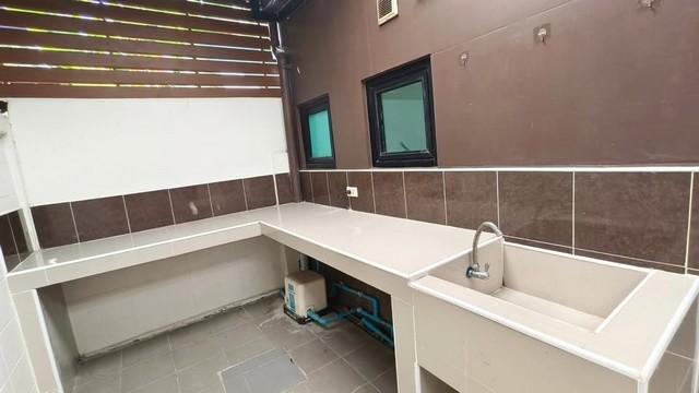 ให้เช่าทาวโฮม3ชั้น หมู่บ้านลูกกอลฟ์พรีเมี่ยม ใจกลางเมืองทองธานี ใกล้ทางด่วน และรถไฟฟ้าสายสีชมพู 6