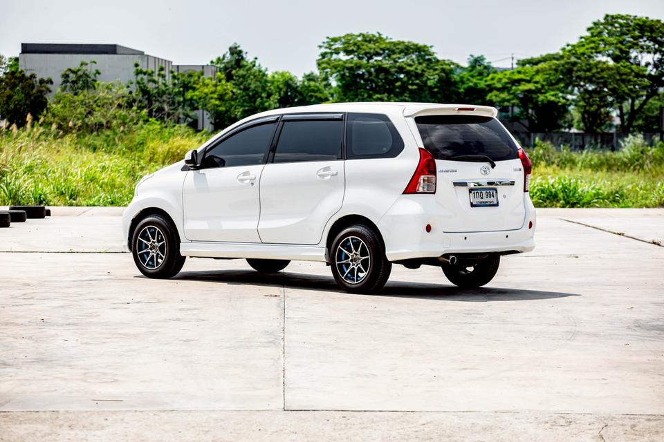 Toyota Avanza 1.5S ปี 2013 Auto สีขาว สภาพดี รูปที่ 10