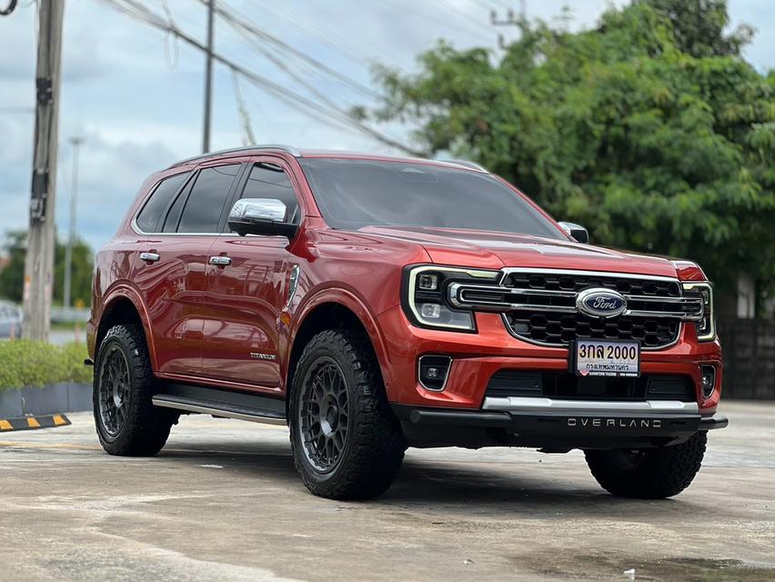 FORD EVEREST 2.0 BI-TURBO 4WD TITANIUM PLUS ปี 2023 โฉม ปี22-ปัจจุบัน สีส้ม