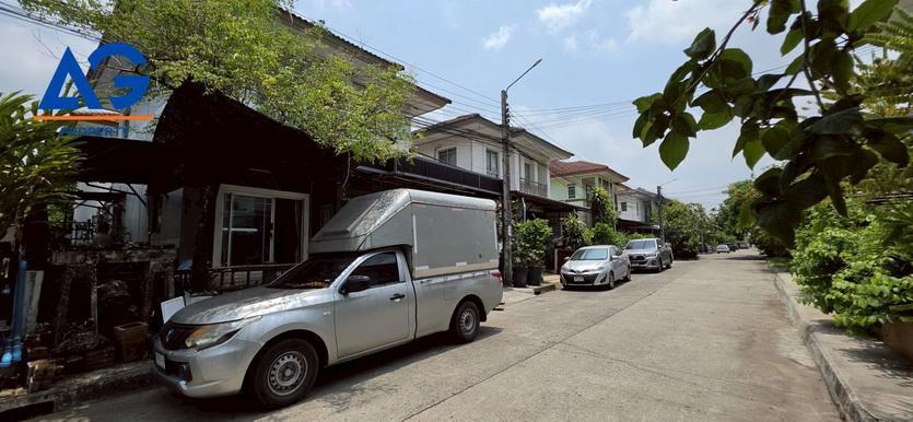 บ้านแฝด หมู่บ้านพร้อมพัฒน์1 ขนาด35 ตรว. 5