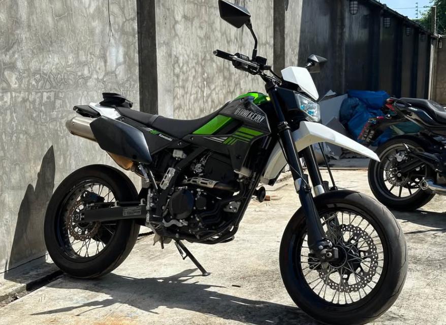 Kawasaki D-Tracker สีสวย 5