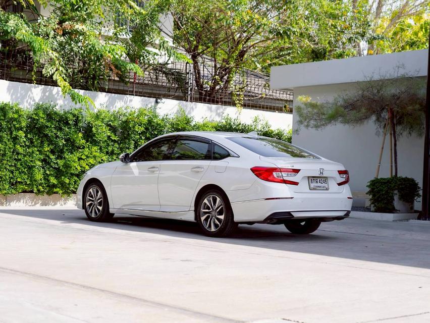 Honda Accord 1.5EL Turbo  ปี 2019 สวยสภาพป้ายแดง การันตีรถสวยทุกจุด รูปที่ 4