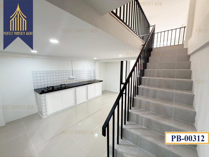 ขายอาคาร 3.5 ชั้น สุขสวัสดิ์ บางจาก พระประแดง ทิศใต้ รีโนเวทใหม่ ค้าขายได้ 15