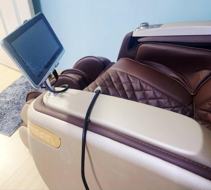 เก้าอี้นวดไฟฟ้า RESTER CEO สี Caviar Gold MODEL: EC-628K มือ 2 สภาพดีมาก (เหมือนใหม่) 4