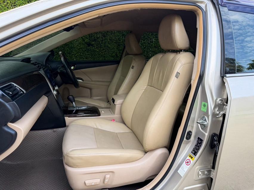 (แจ้งรหัสรถ AVA1339) 💥TOYOTA Camry 2.5 HV Top  ปี 2013 โฉมใหม่ รูปที่ 11