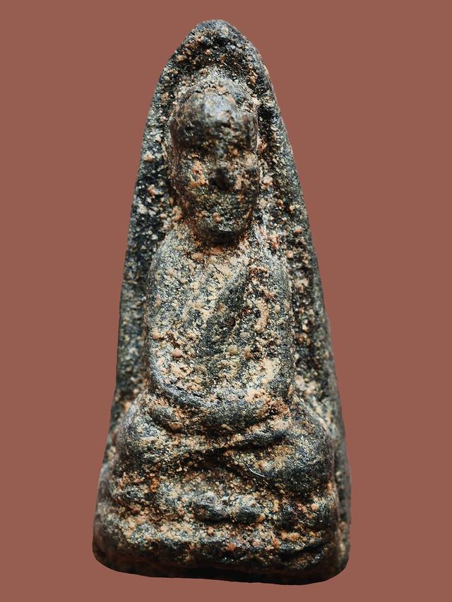 พระหลวงปู่ทวดเนื้อว่าน รุ่นแรก วัดช้างให้ พิมพ์กลางชลูด ปี 2497....เก่าๆ