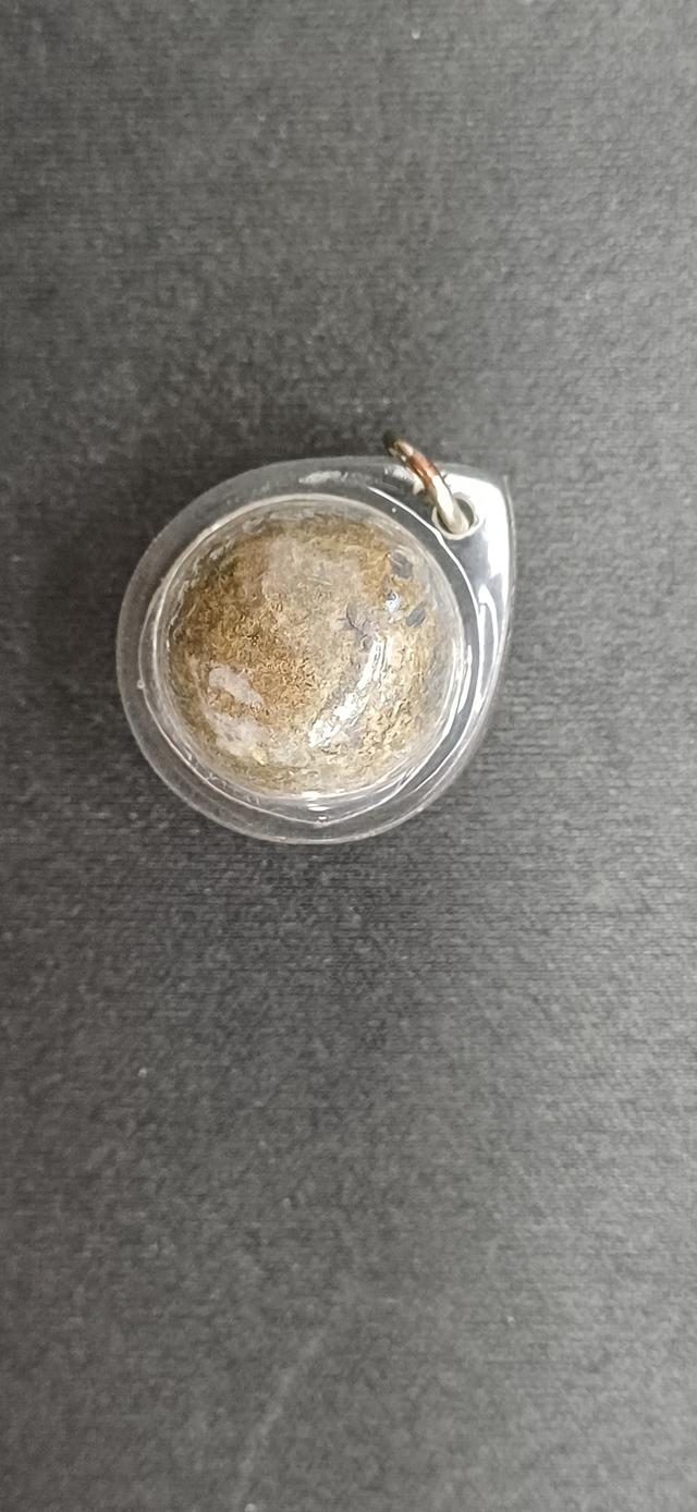 ลูกอมหลวงปู่มและสายเกจิให้เช่ารวม 6