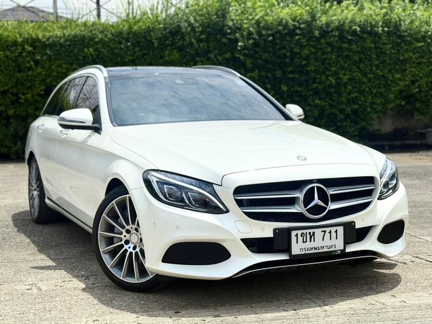 Benz C350e Estate AMG 2016 สีขาว 4