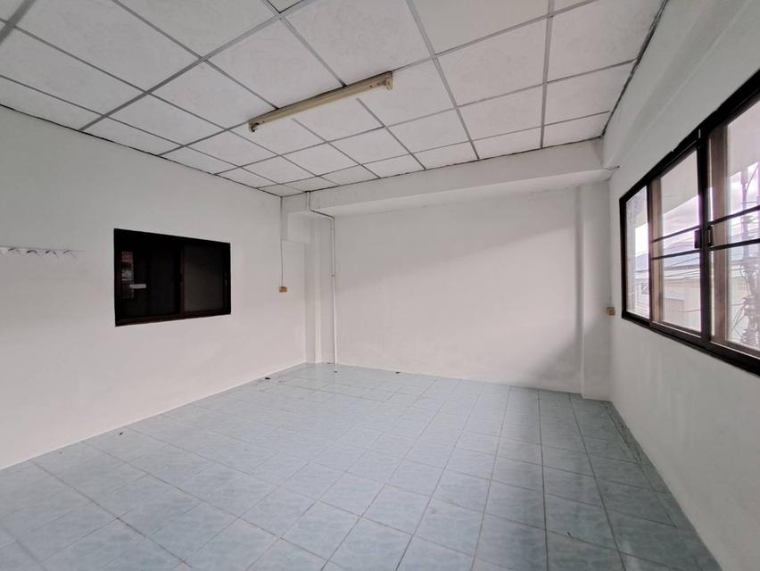 ให้เช่าโรงงานโกดังพร้อมออฟฟิศ 2 ชั้น ใกล้สนามกอล์ฟเอกชัย-วัดโพธิ์แจ้-เอกชัย-บางบอน สมุทรสาคร ขอใบรง.4ได้ 8