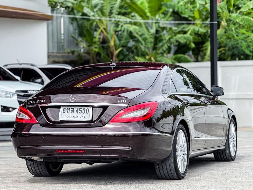 รหัสรถ WRT4530 2012 BENZ CLS-CLASS, 250 โฉม W218 ปี11-18 สีนำ้ตาล ดีเซล 2.1 L turbo 6