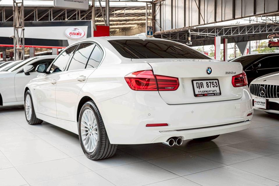 รหัสรถ NP8753 รุ่นรถ : BMW F30 320d LUXURY LCIปีรถ : 2017 รูปที่ 8