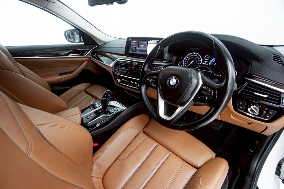 ✨ BMW SERIES 5 530e 2.0 HIGHLINE G30 ปี 2020 Plug-in Hybrid รูปที่ 16