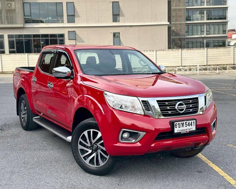 NISSAN NAVARA NP300 2.5 V DOUBLE CAB CALIBRE เกียร์ Auto สีแดง ปี 2018 (แท้)