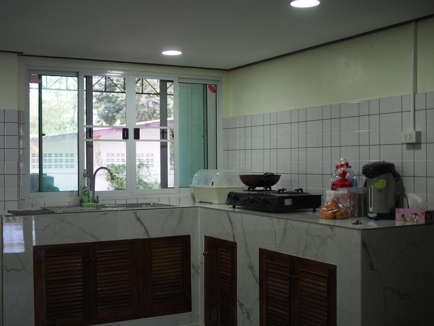 ขายบ้านพร้อมที่ดินติดคลองดำเนินสะดวก 6