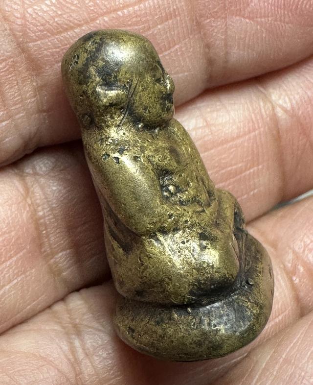 รูปหล่อล.พ.เงิน พิมพ์ขี้ตาสามชาย พระผ่านการบูชา พร้อมกรอบ 9