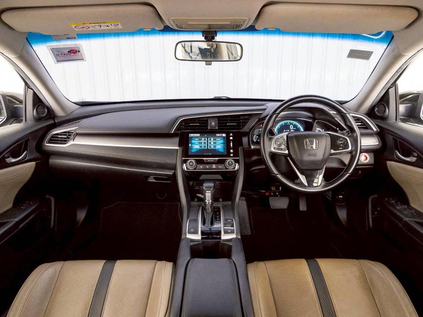 HONDA CIVIC 1.8EL ปีจด 2017 รับประกันหลังการขาย 3 ปี  13