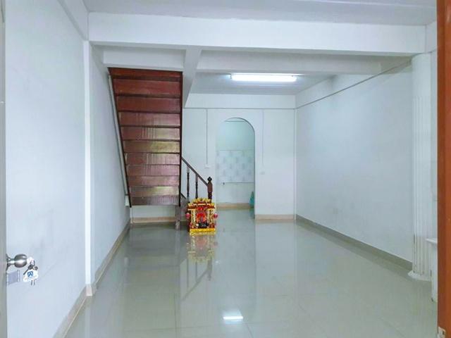 ตลาดบางจาก 2.2 กม. รร.นานาชาติเวลส์ 3.3กม.ให้เช่าทาวน์เฮ้าส์ 2 ชั้น 22 ตร.วา. 2นอน BTS บางจาก 2.2 กม. 6