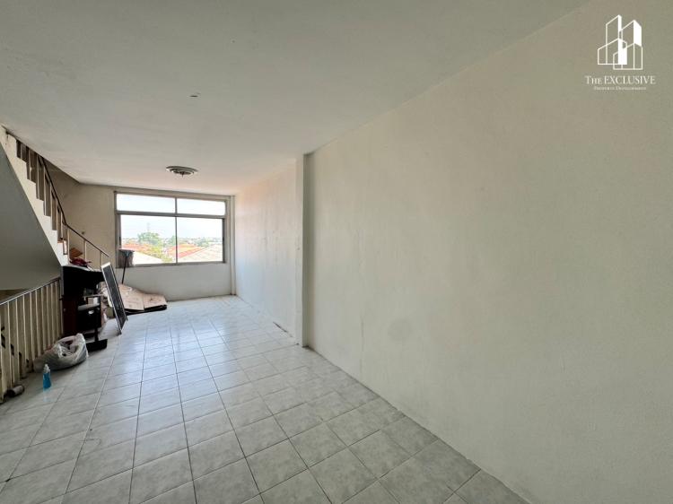 อาคารพาณิชย์ 3 ชั้น หมู่บ้านศิริวรรณ ชวนชม ถนนเมน บางกรวย–ไทรน้อย ราคาต่ำกว่าประเมิน ทำเลดี เหมาะทำสำนักงานหรือค้าขาย 4