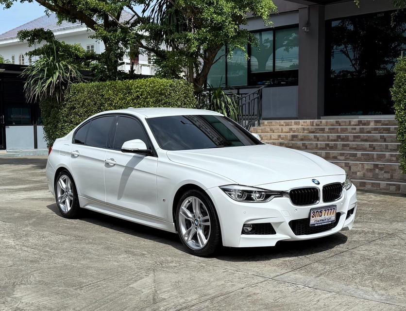 2019 BMW 320D MSPORT ( แท้ ) รถมือเดียวออกป้ายแดง รถวิ่งน้อย เข้าศูนย์ทุกระยะ รถไม่เคยมีอุบัติเหตุครับ
