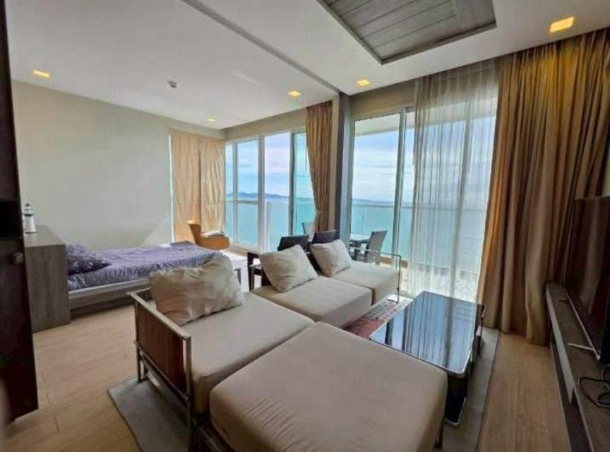 Beach front condo Cetus Jomtien Pattaya