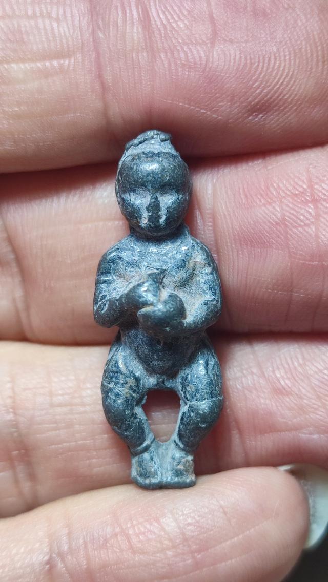 พระเครื่องเนื้อเก่า พระบ้าน