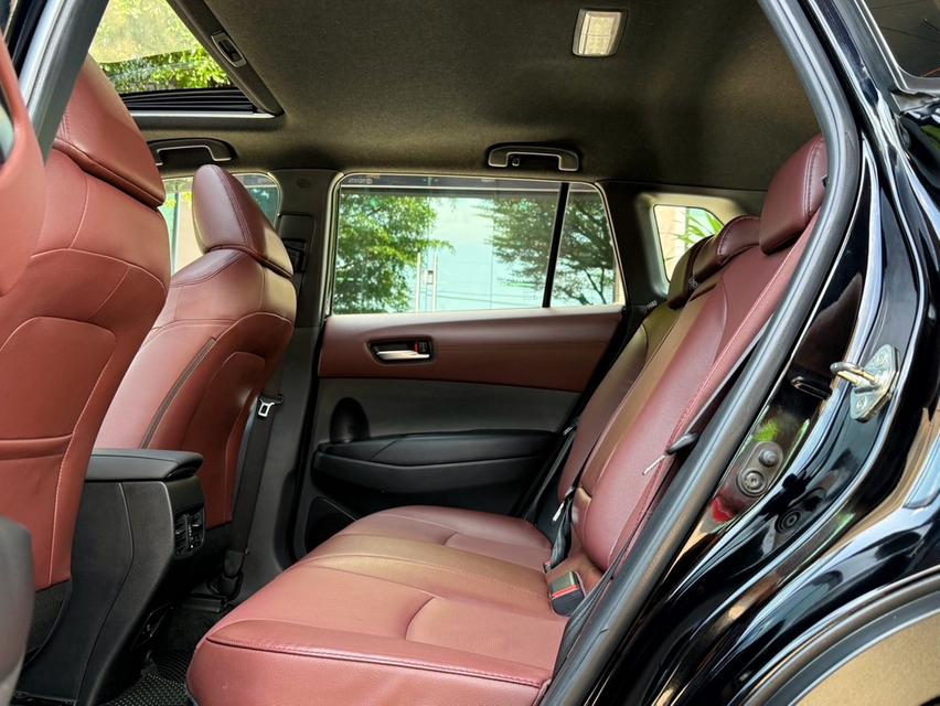 2021 TOYOTA CROSS HYBRID PREMIUM SAFETY รถมือเดียวออกป้ายแดง รถวิ่งน้อย เข้าศูนย์ทุกระยะ รถไม่เคยมีอุบัติเหตุครับ รูปที่ 14