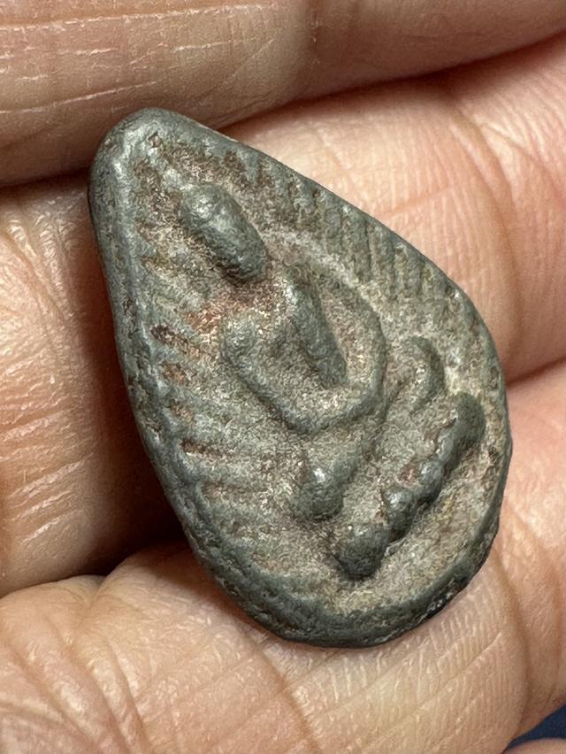 องค์ละ1250🙏เหรียญหล่อหลังยันต์เนื้อทองผสม ไม่ทราบที่🙏เหรียญกลีบบัวชินตะกั่ว ไม่ทราบที่ รูปที่ 10