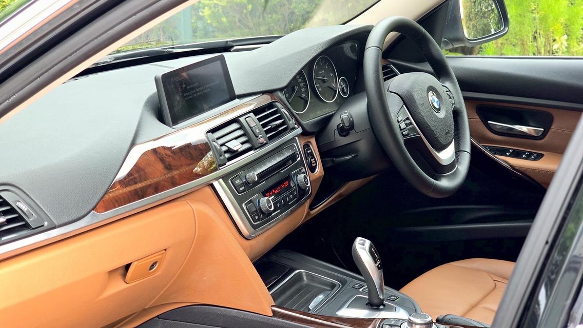 รหัสรถ WB36  Bmw 320d Msport look ปี 2013  14