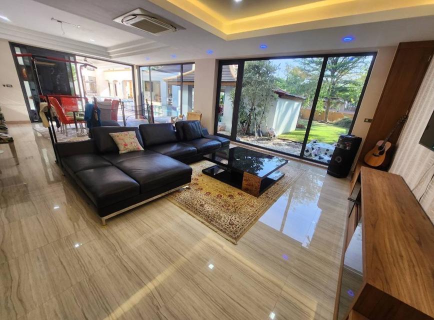 Luxury Pool Villa Pattaya For Sale/Rent  19