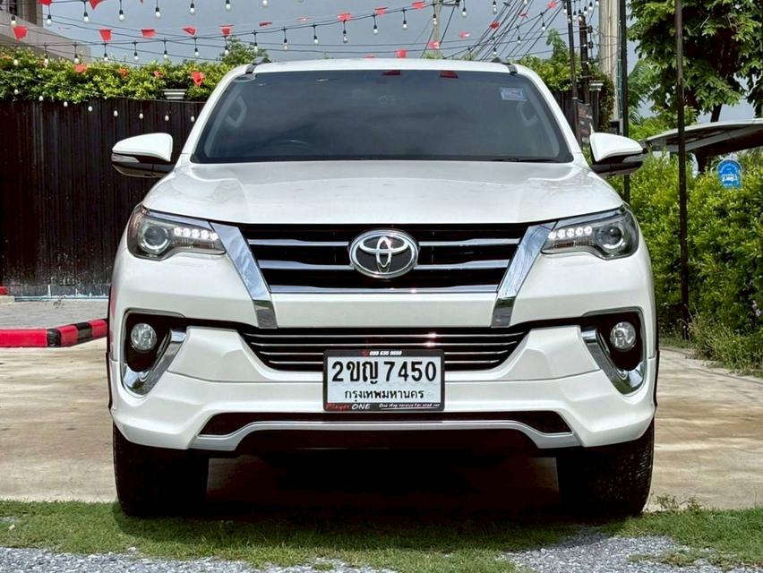 Toyota Fortuner 2.8 V 4WD ปี 2016