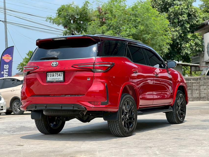 ปี 2025 TOYOTA FORTUNER, 2.8 GR SPORT BLACK TOP 4WD รูปที่ 6