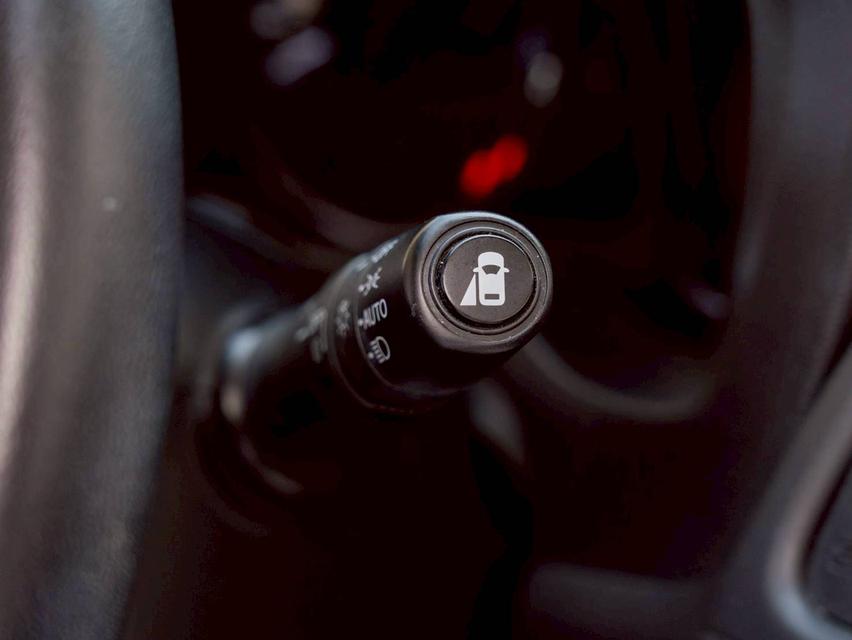 Honda HR-V 1.8 EL ปี 2018 วิ่งน้อย 6 หมื่น km. รถบ้านเจ้าของเดียว เข้าศูนย์ทุกระยะ รูปที่ 18