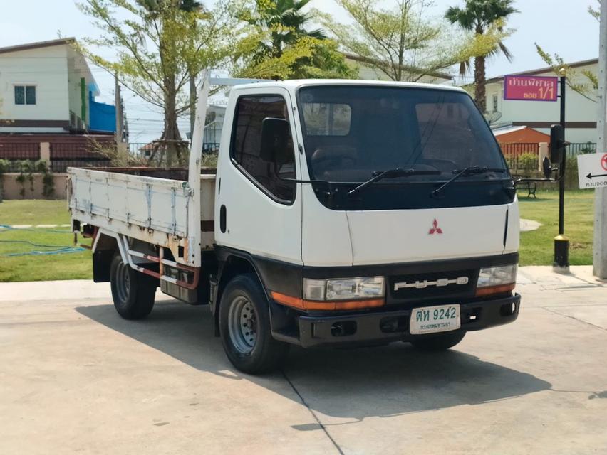 Mitsubishi Canter รถบรรทุก 4 ล้อกลาง มือ 2 