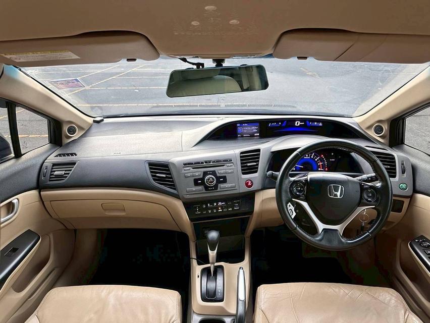 2013 Honda civic 1.8 at 11