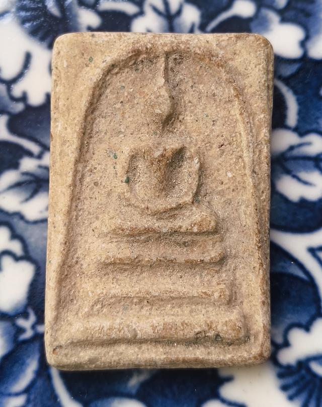 พระสมเด็จวัดระฆังค่ะ