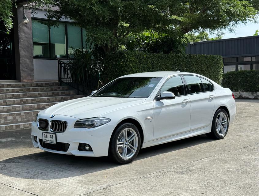 2016 BMW 520D MSPORT LCI รถมือเดียวออกป้ายแดง รถวิ่งน้อย เข้าศูนย์ตามระยะ รถไม่เคยมีอุบัติเหตุครับ
