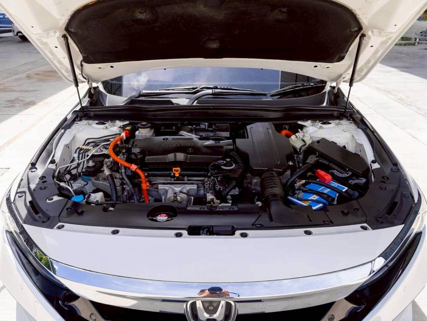 HONDA ACCORD 2.0 HYBRID TECH ปี จด 2021 18