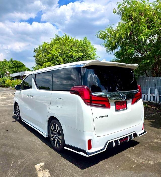 Toyota ALPHARD 2.5SC PACKAGE สีขาว ปี 2022 ไมล์ 20,xxx กม.