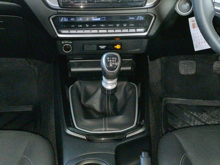 ISUZU D-MAX HI-LANDER CAB-4 3.0 Ddi ZP ปี 2020 13