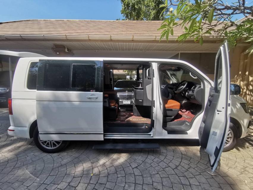 2018 รถตู้ VIP VoLKSWAGEN CARAVELLE 2.0 TDI Comfortline2 ปี2018 รถบ้าน ไมล์น้อย