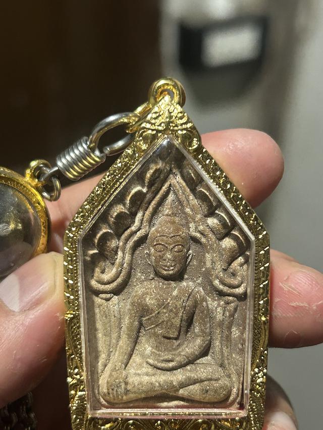 พระขุนแผนหลวงปู่กาหลงเขียวแก้ว