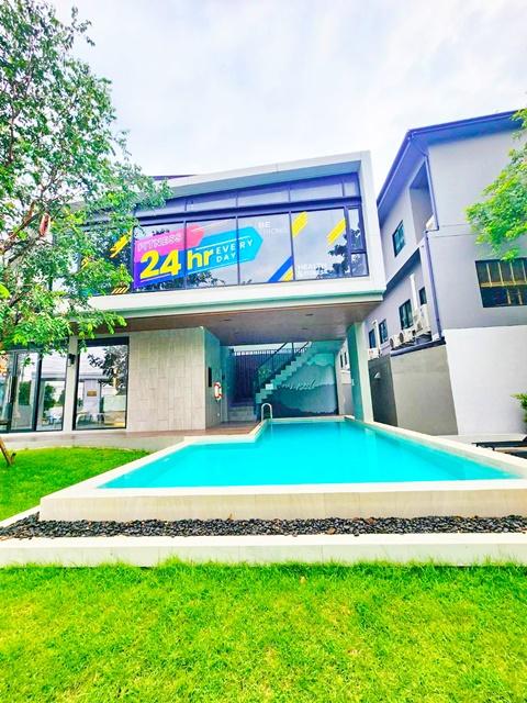 BTSสะพานใหม่ 2.3กม. ใหญ่มาก ให้เช่าทาวน์โฮม 3 ชั้น 4-5นอน 3น้ำ ถ.เทพรักษ์ พหลโยธิน MRTลาดปลาเค้า 25ตร.วา 285 ตร.ม. BTSสา 1