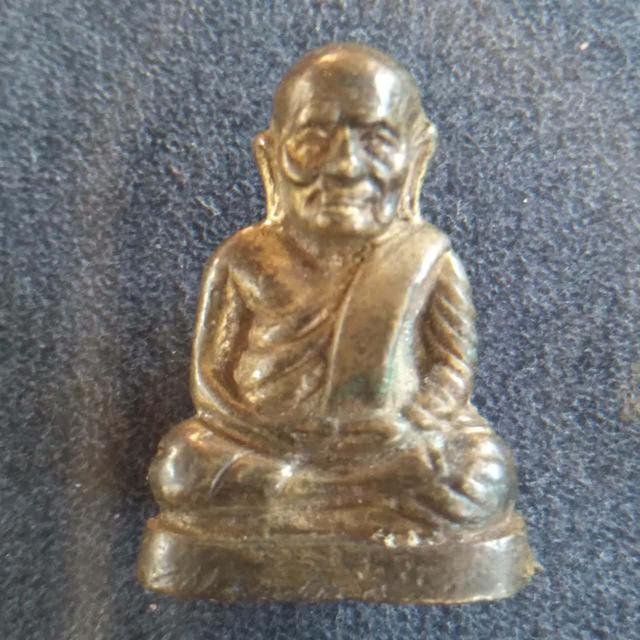 หลวงพ่อเงิน พิมพ์หน้าแก่ รูปที่ 4