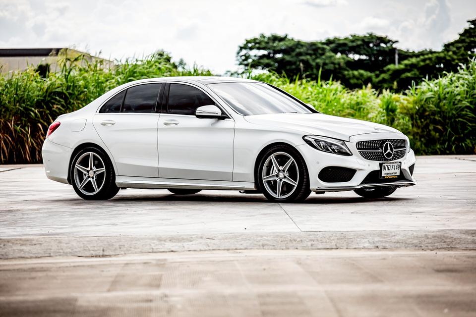 Benz C300 AMG Bluetec เบาะแดง ปี 2016 สีขาว