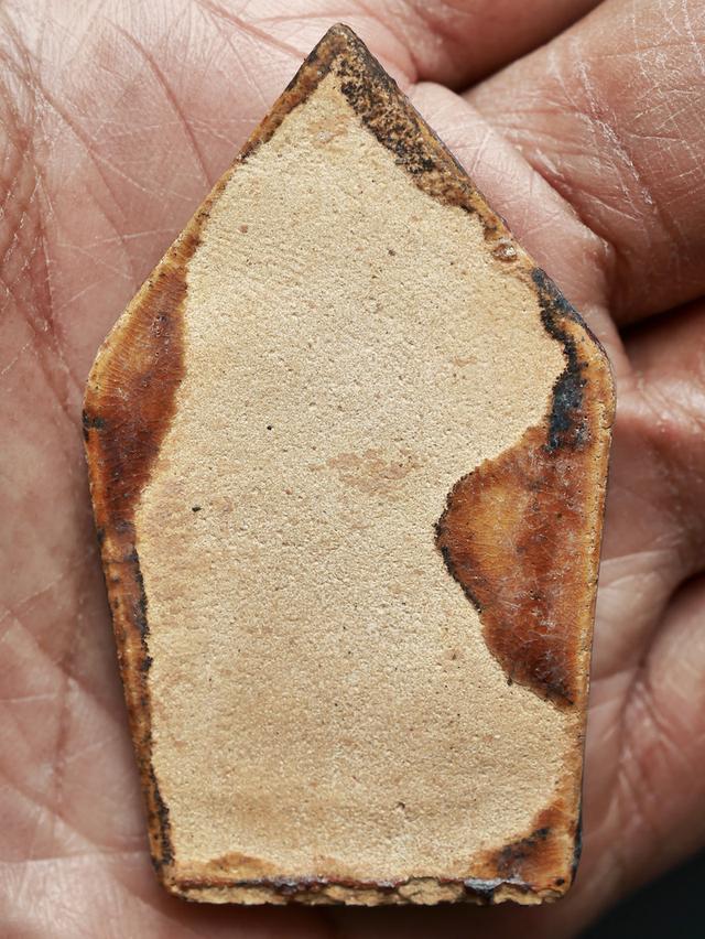 พระขุนแผนเคลือบ พิมพ์อกใหญ่ ฐานเตี้ย กรุวัดใหญ่ชัยมงคล...สวยแชมป์ 8