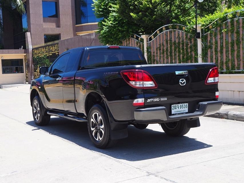 MAZDA BT-50 PRO FREESTYLE CAB 2.2 Hi-Racer (MNC) ปี 2017 เกียร์MANUAL 6 SPEED สภาพนางฟ้า 2